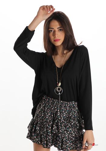 Long sleeved top  with necklace v-neck - ph 1