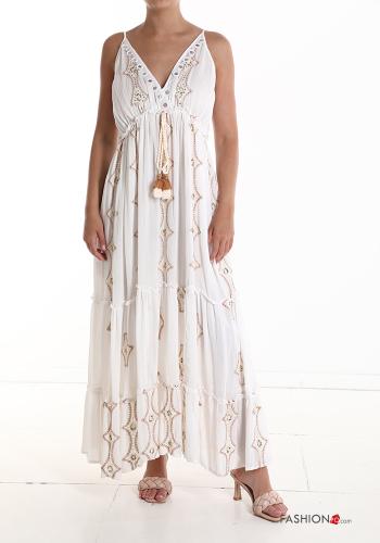 Embroidered sleeveless long Dress with v-neck