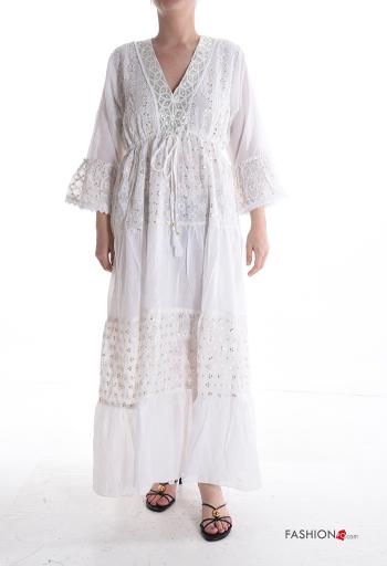 Abito maniche lunghe Fantasia ricamata con balze scollo a V