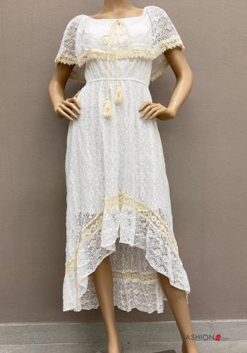 Besticktes Muster Kleid aus Baumwolle mit Schleife
