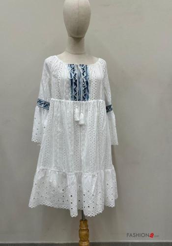 Besticktes Muster Kleid aus Baumwolle mit Volants englische stickerei mit gummizug