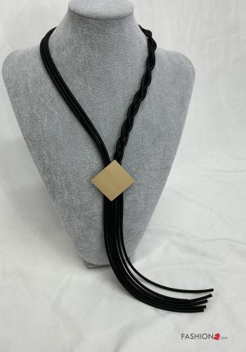 Collier Casual