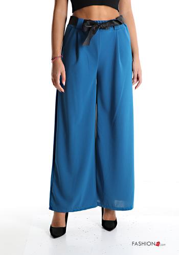 Trousers with pockets with ribbon