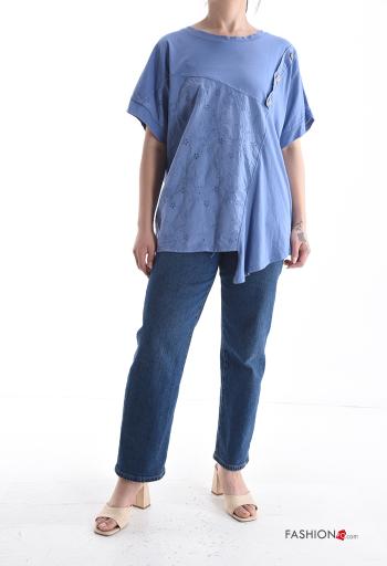 T-shirt in Cotone asimmetrico maniche corte girocollo Fantasia ricamata con bottoni - ph 5