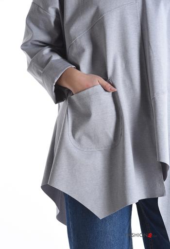 Blusa em Algodão manga comprida com bolsos gola V - ph 4