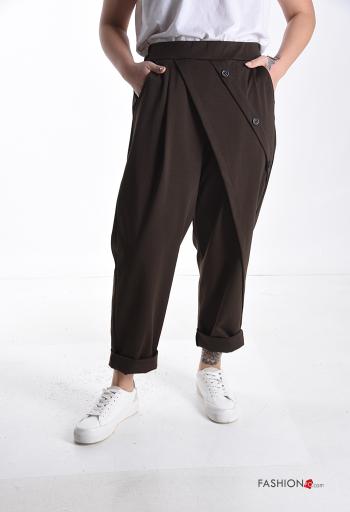 Pantalone in Cotone con elastico con bottoni con tasche