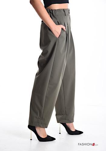 Pantalone con elastico con zip con bottoni con tasche - ph 3