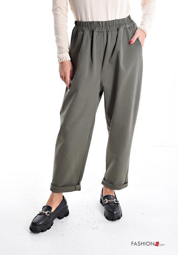 Pantalone con tasche con elastico