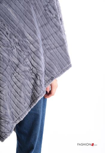 Poncho pelliccia sintetica asimmetrico - ph 4