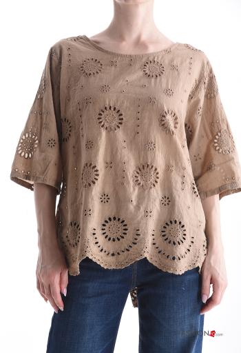 Blusa de Algodón Patrón bordado manga tres cuartos con botones bordado inglés