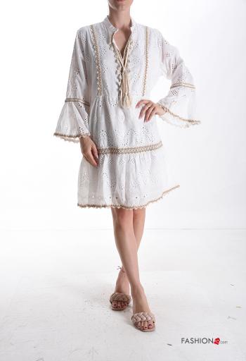 Besticktes Muster lange ärmel knielanger Kleid aus Baumwolle mit Volants englische stickerei mit seil