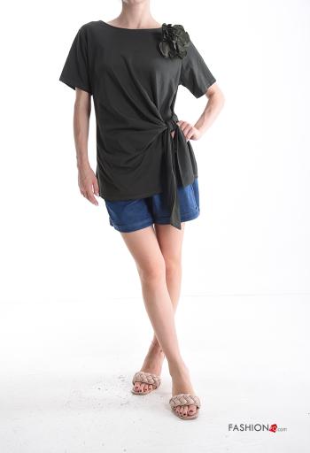 T-shirt in Cotone maniche corte girocollo con nodo - ph 5