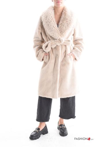faux fur with collar Coat with pockets with fabric belt