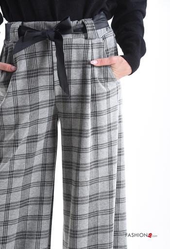 Pantalone wide leg Fantasia tartan con tasche con nastro - ph 4