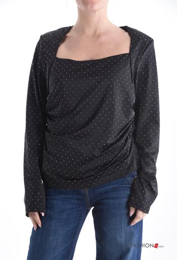 Blusa con brillantes