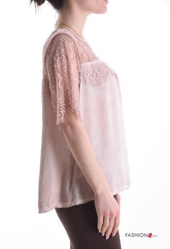 Blouse satin manches courtes détail dentelle - ph 3