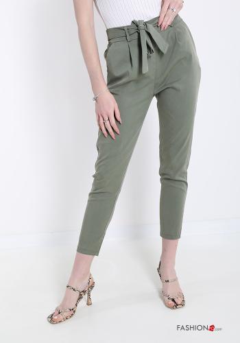 Pantalone con tasche con fiocco - ph 1