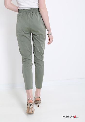 Pantalone con tasche con fiocco - ph 2