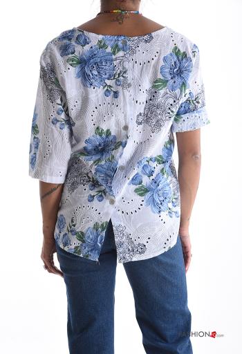 Blusa in Cotone girocollo Fantasia floreale in pizzo sangallo con bottoni maniche a tre quarti - ph 2