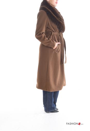 Cappotto pelliccia sintetica con tasche con cintura in stoffa - ph 3