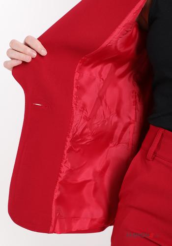 Tailleur avec des boutons - ph 5