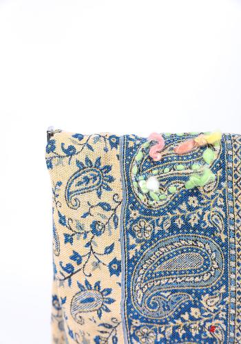 Sciarpa Fantasia jacquard con frange - ph 2