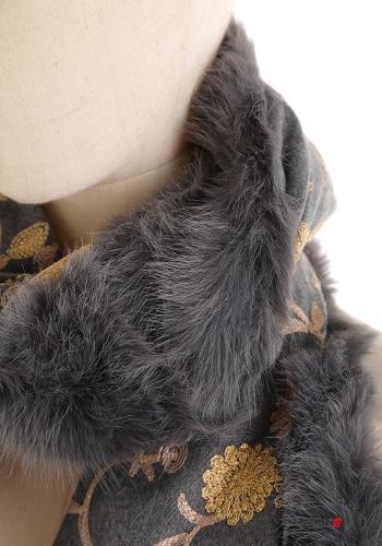 Foulard pelliccia sintetica Fantasia ricamata con frange - ph 2