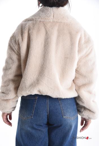 Casaco pelo sintético curto com botões com bolsos com forro - ph 2