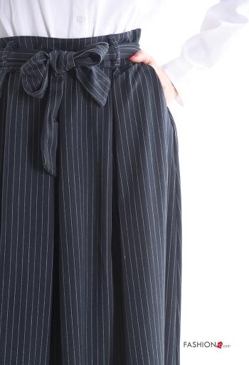 Gonna in Cotone vita alta Fantasia righe con tasche con cintura in stoffa - ph 4