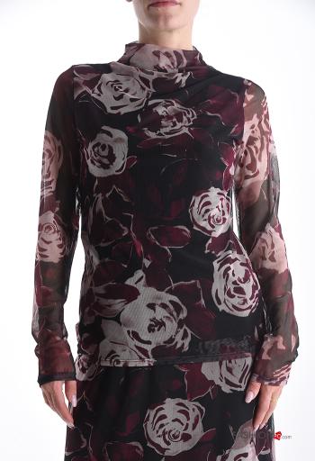 Maglietta a manica lunga tulle Fantasia floreale a collo alto - ph 1