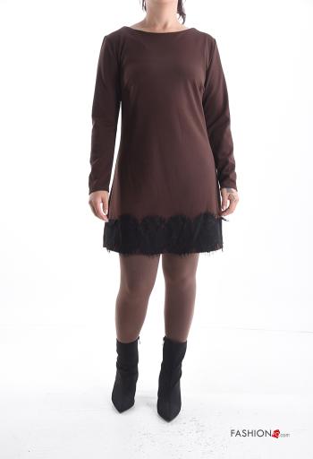 Robe manches longues courte col rond détail dentelle