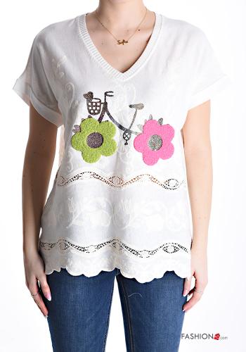 Besticktes Muster T-shirt aus Baumwolle mit V-Ausschnitt