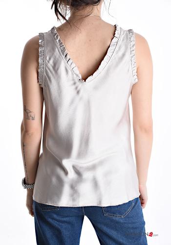 Top scollato sulla schiena scollo a V con strass - ph 2