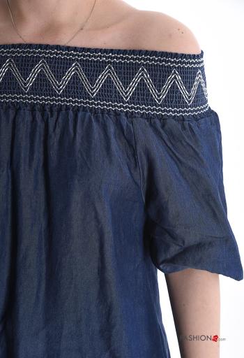 Blouse en denim manches courtes à broderie avec élastique décolleté bardot - ph 4