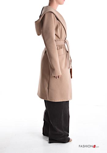 Cappotto con cintura in stoffa con fodera con tasche con bottoni con cappuccio - ph 3