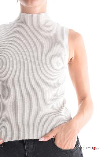 Maglione costine senza maniche a collo alto - ph 4