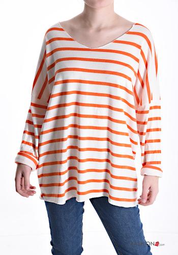 Striped Long sleeved top with v-neck