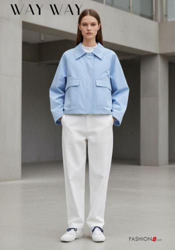 Jacket with pockets with zip