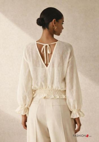 Camisa con cuello en v