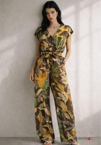 Mono con cuello en v