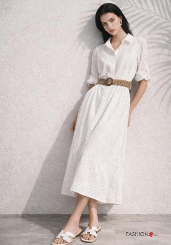 Robe en Coton avec poches broderie anglaise avec ceinture