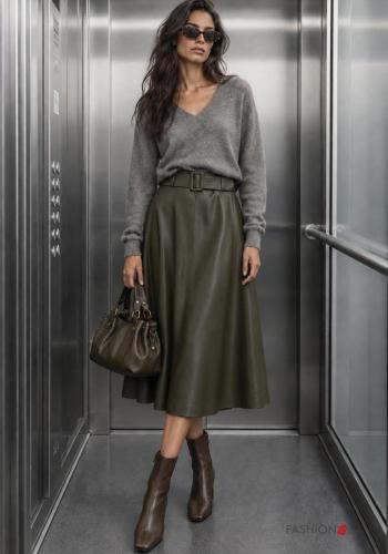 Skirt with belt