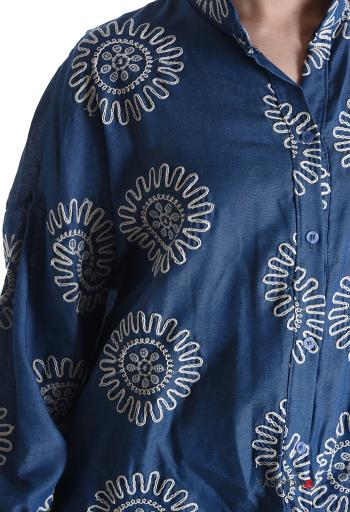 Camicia in Cotone maniche lunghe Fantasia ricamata con bottoni - ph 4