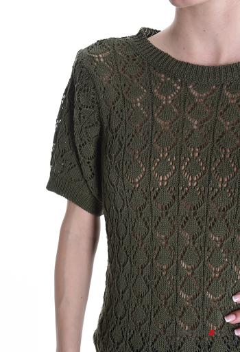 Pull au crochet col rond manches courtes à broderie - ph 4