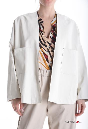 Veste manches longues faux cuir au bord brut avec poches sans doublure