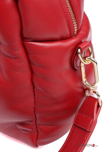 faux leather quilted Handbag with zip with shoulder strap - ph 4