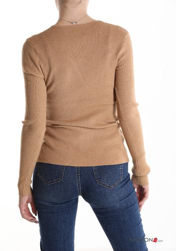 Sweater with v-neck - ph 2