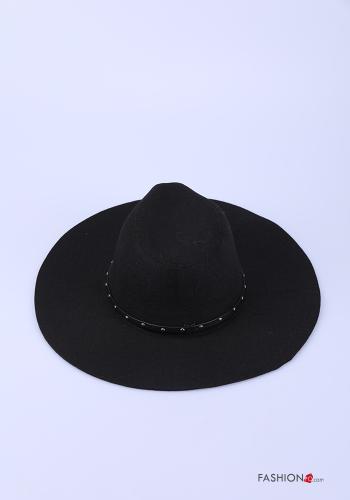 Cappello con borchie - ph 3