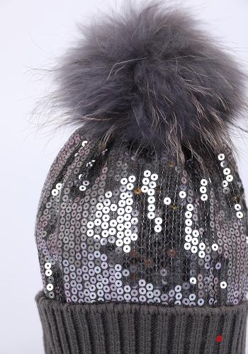Cappello con paillettes - ph 3