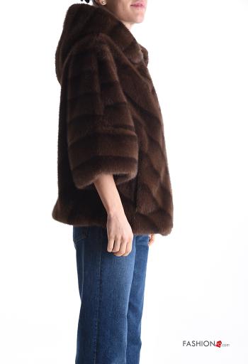 Cappotto in Pelliccia ecologica corto maniche a tre quarti con fodera con zip con cappuccio - ph 3